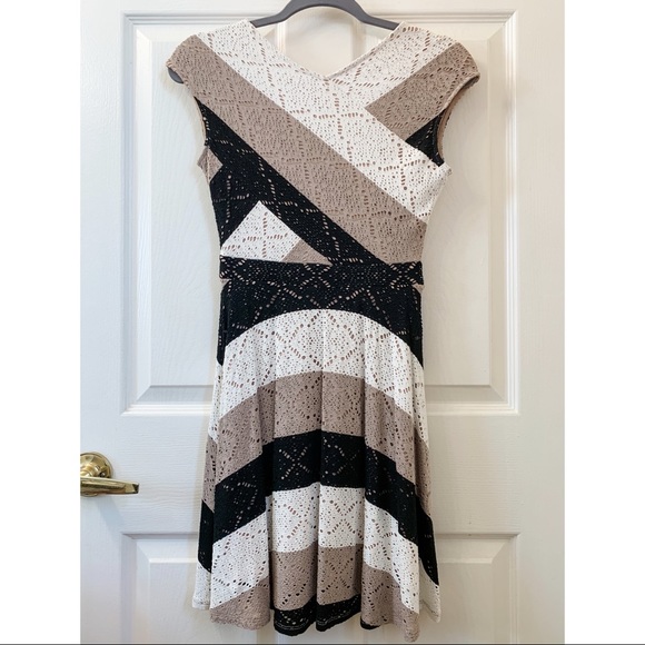 NWT BCBGMAXAZRIA Dress - Picture 6 of 6